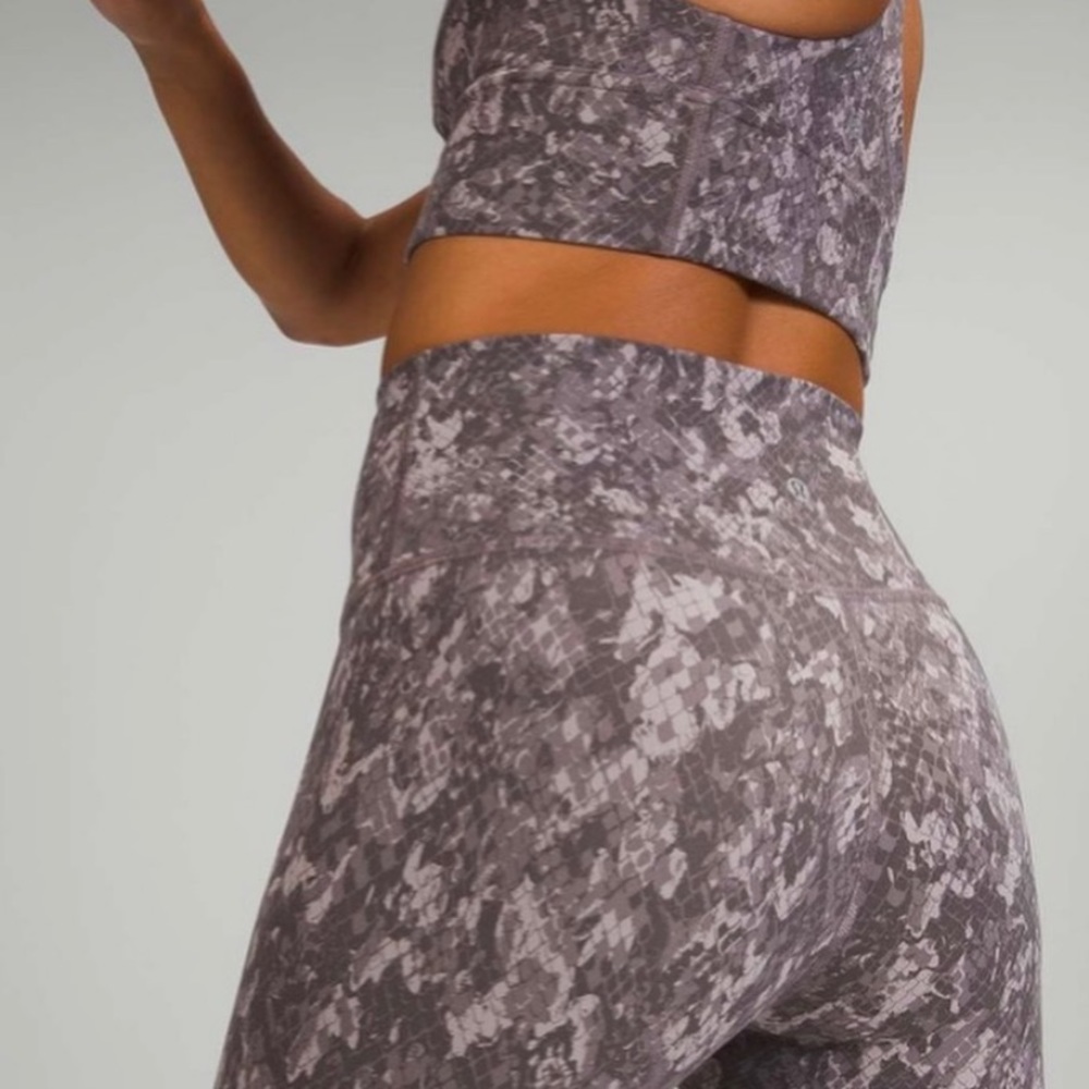 Lulu Align Leggings Sz 4